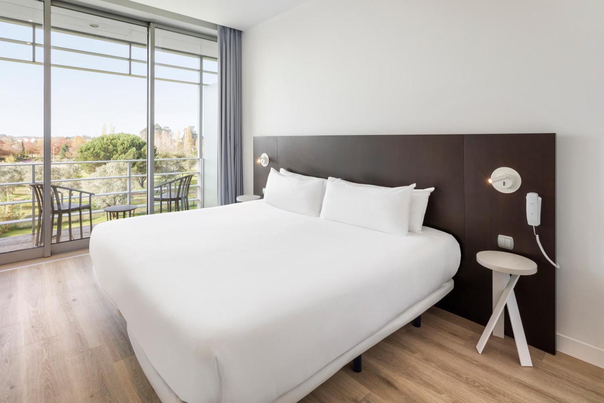B&B Hotel Cantanhede Coimbra Bagian luar foto