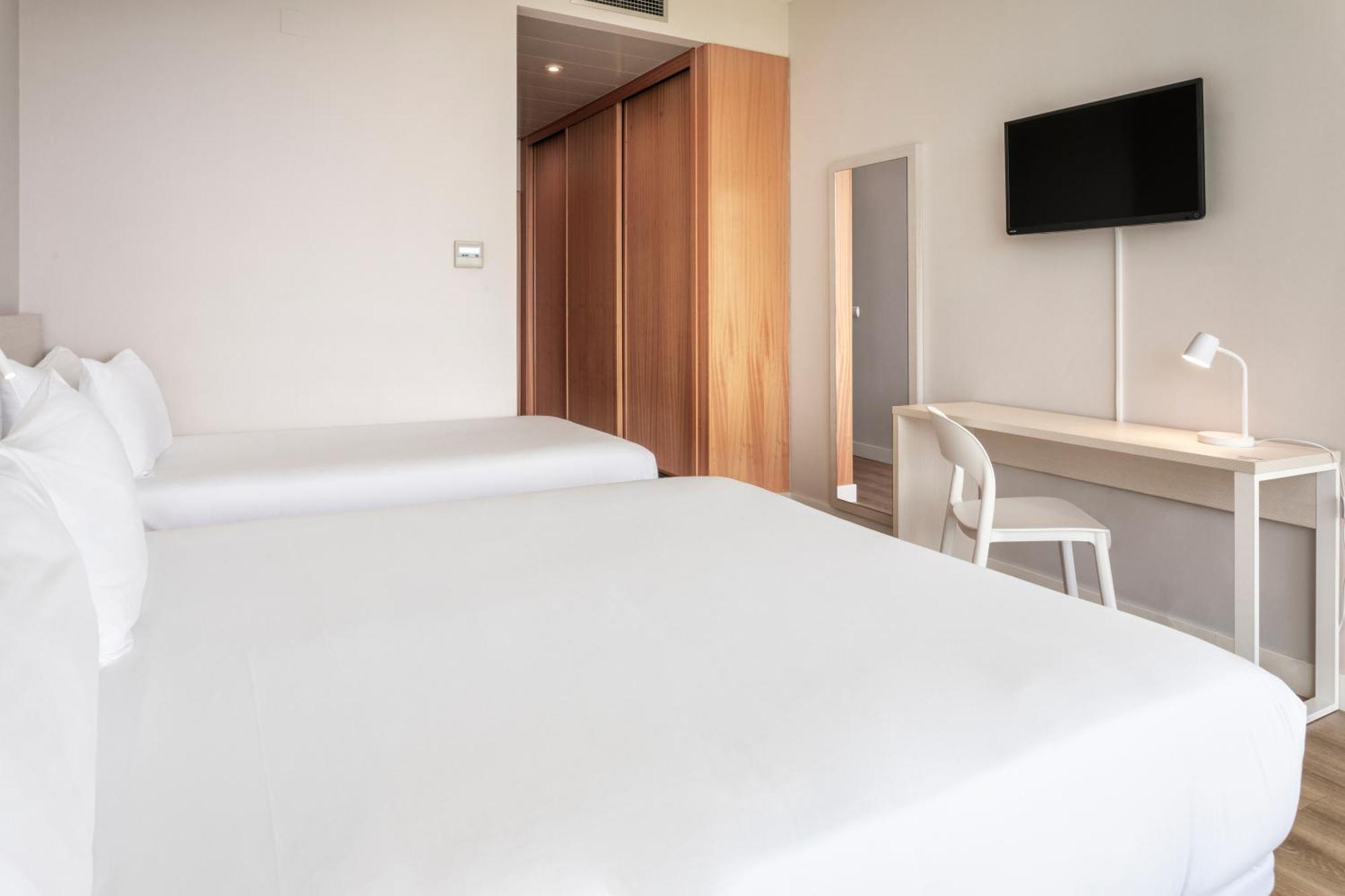 B&B Hotel Cantanhede Coimbra Bagian luar foto