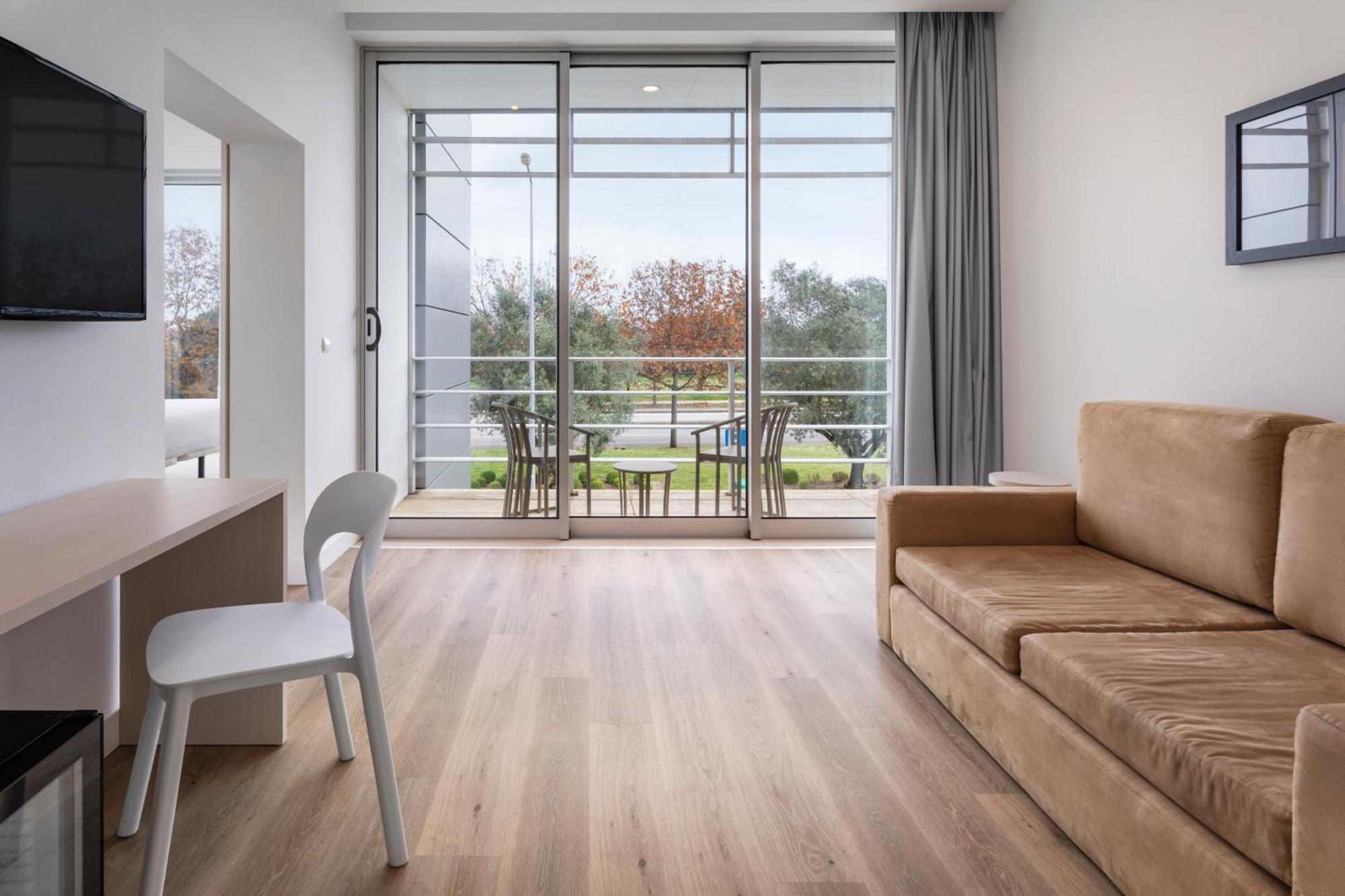 B&B Hotel Cantanhede Coimbra Bagian luar foto